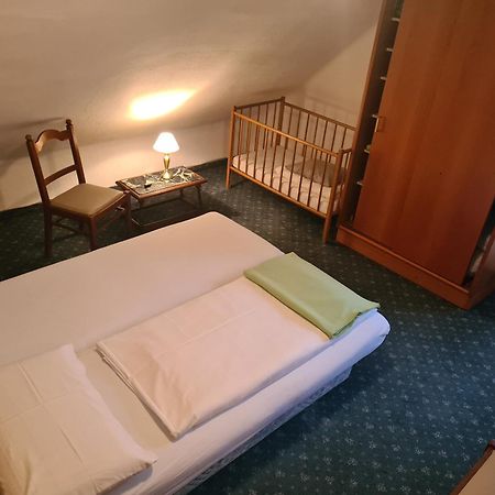 Hotel Jerolitsch Krumpendorf Bagian luar foto