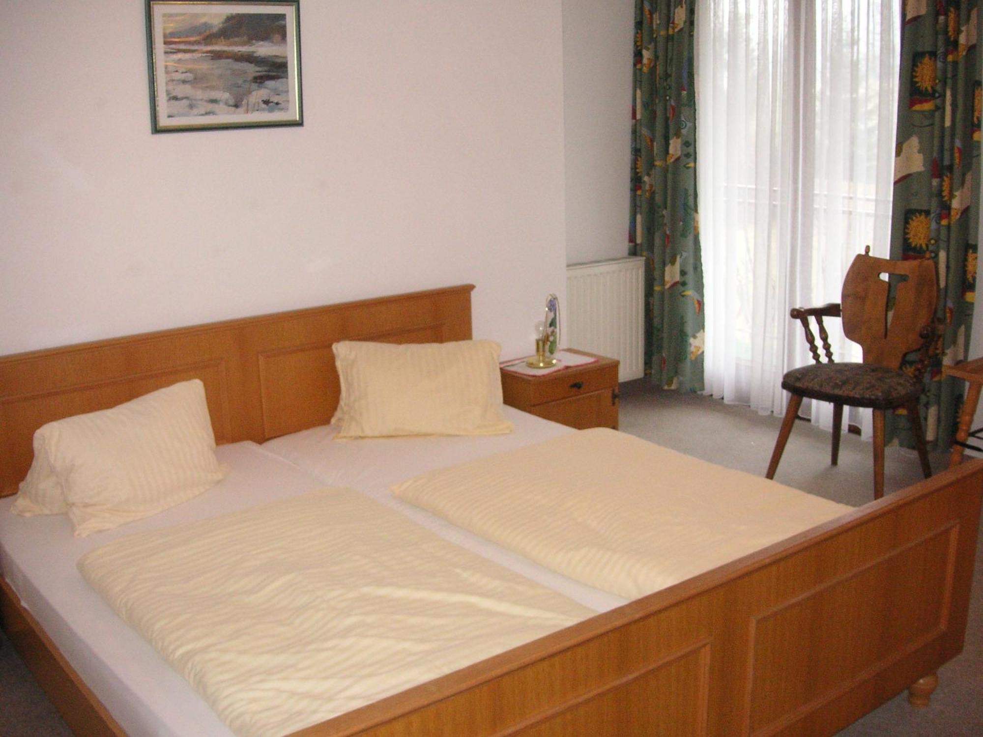Hotel Jerolitsch Krumpendorf Bagian luar foto